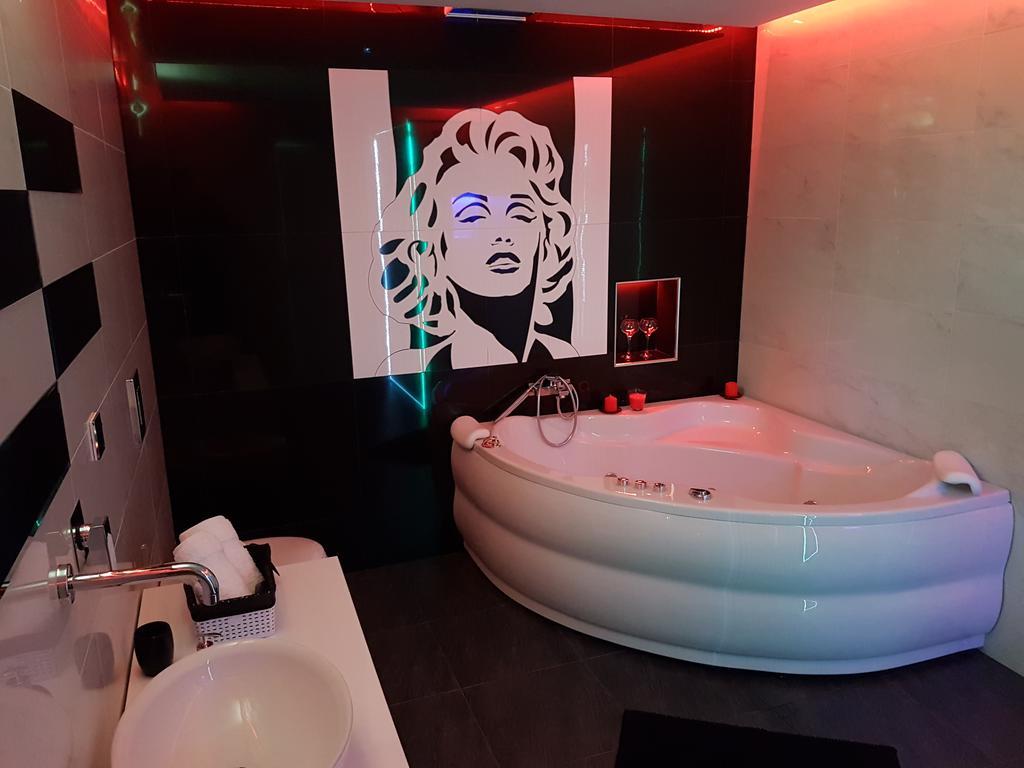 Monroe Apartment Belgrado Buitenkant foto