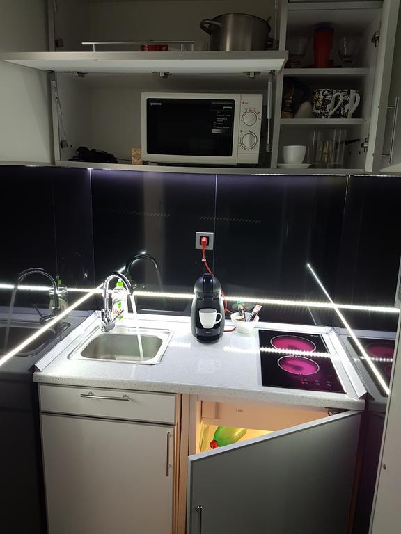 Monroe Apartment Belgrado Buitenkant foto